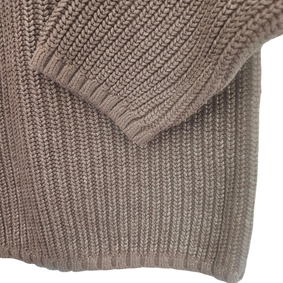 Chico's Taupe Crew Neck Ribbed Knit Metallic Neutral Minimalist Sweater, Size 2 - Picture 7 of 9